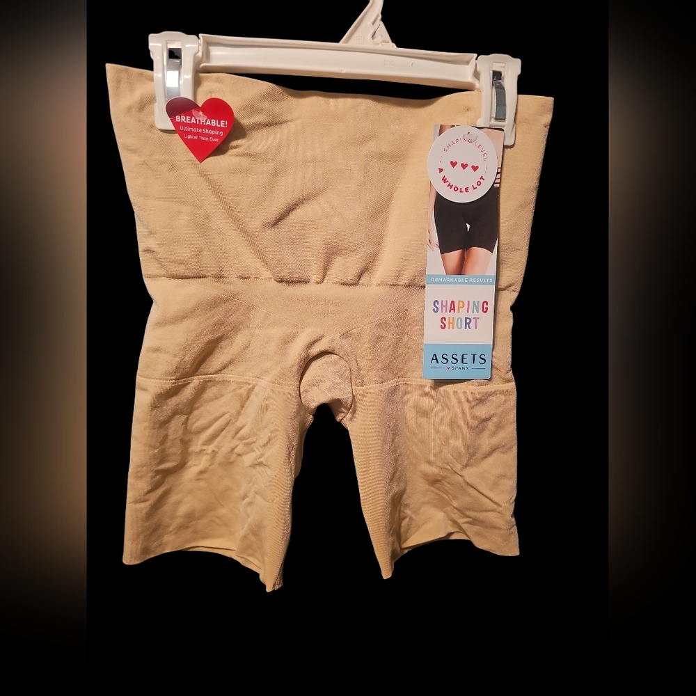 Assets By‎ Spanx Shaping Short in Tan